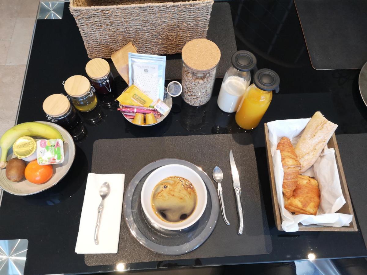 Tuilerie De La Cote 4* Aparthotel Ouzouer-Sur-Trezee Bagian luar foto
